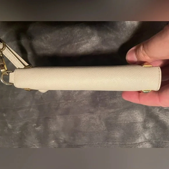 EUC Michael Kors Studded Wristlet - Picture 6 of 7